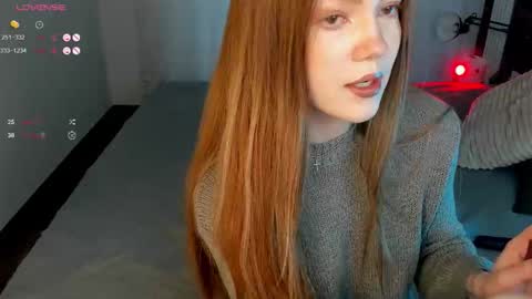 Snapshot of sinfulsmile_ chatting on 01-19-26, 06:39 Ivy online show from 01-19-26, 06:39