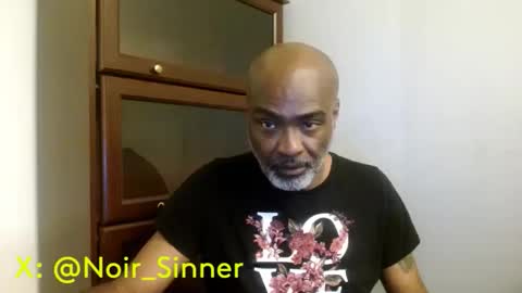 Snapshot of sinnernoir chatting on 05-05-26, 04:42 My Name Is..............................John online show from 05-05-26, 04:42