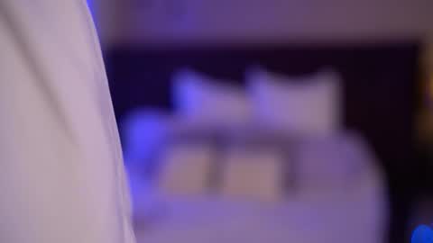 Snapshot of sinners_muse chatting on 11-27-25, 08:05 Sinners Muse online show from 11-27-25, 08:05