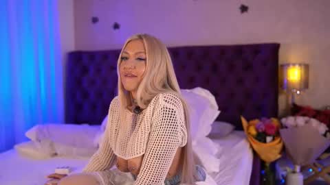 Snapshot of sinners_muse chatting on 11-30-25, 11:25 Sinners Muse online show from 11-30-25, 11:25