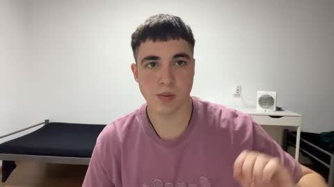 Snapshot of sinnglesexsex chatting on 10-06-25, 06:16 Dan online show from 10-06-25, 06:16