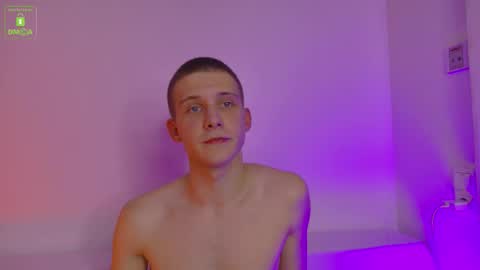 Snapshot of sinntouch chatting on 12-03-25, 03:54 MARK online show from 12-03-25, 03:54