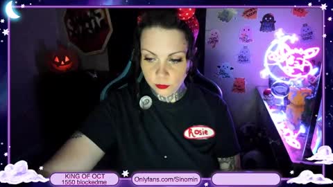 Snapshot of sinominx chatting on 10-13-25, 11:38 Sinomin online show from 10-13-25, 11:38