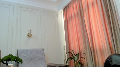 Ellie online show from 01-14-25, 03:53