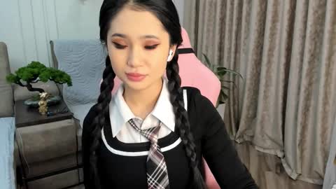 Ellie online show from 01-19-25, 05:15