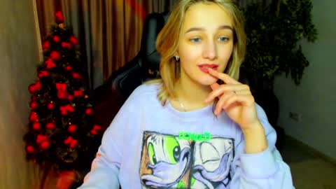 Snapshot of sinty_noria chatting on 12-26-24, 07:35 Sinty Noria online show from 12-26-24, 07:35
