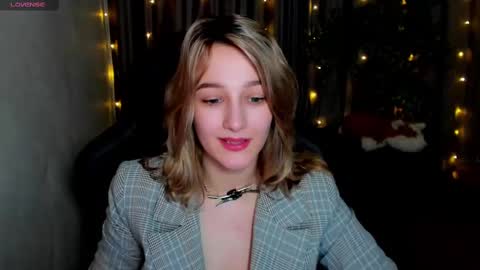 Snapshot of sinty_noria chatting on 02-14-25, 04:47 Sinty Noria online show from 02-14-25, 04:47