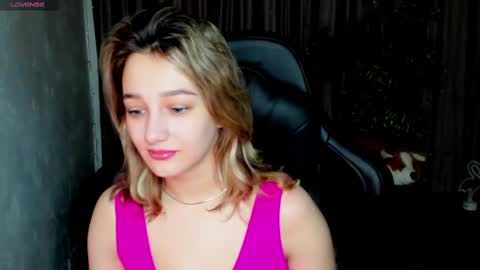 Snapshot of sinty_noria chatting on 03-05-25, 01:31 Sinty Noria online show from 03-05-25, 01:31