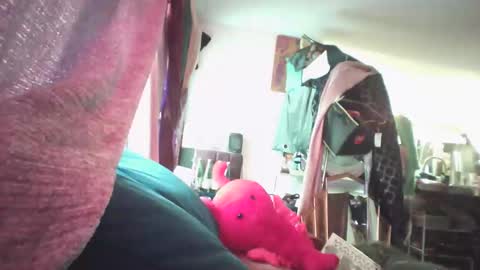 Siofra online show from 02-13-25, 03:56