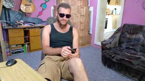 I am The Fourth and only Sir. Pelo online show from 07-25-26, 10:57