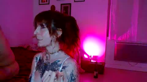 Snapshot of sirena_fox chatting on 01-14-26, 09:09 Sirena Fox online show from 01-14-26, 09:09