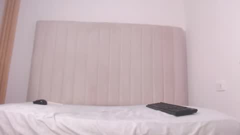 Snapshot of sirena_fuego chatting on 05-07-26, 02:33 Elyzabeth online show from 05-07-26, 02:33