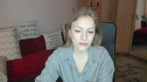 Snapshot of sirenasilk chatting on 04-28-26, 09:03 sirenasilk online show from 04-28-26, 09:03