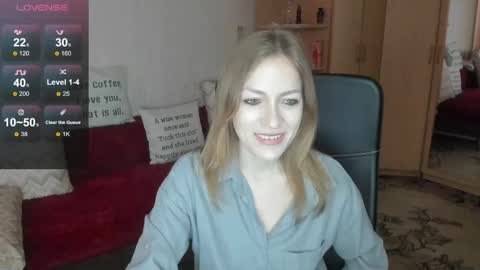 Snapshot of sirenasilk chatting on 05-03-26, 09:04 sirenasilk online show from 05-03-26, 09:04