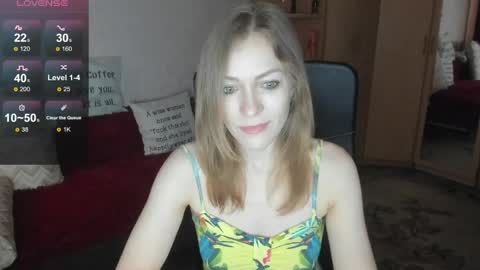 Snapshot of sirenasilk chatting on 05-13-26, 09:17 sirenasilk online show from 05-13-26, 09:17