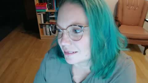 Snapshot of sireneserpens chatting on 01-17-25, 01:24 Sirene Serpens online show from 01-17-25, 01:24