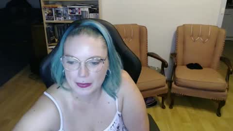 Snapshot of sireneserpens chatting on 01-22-25, 02:46 Sirene Serpens online show from 01-22-25, 02:46