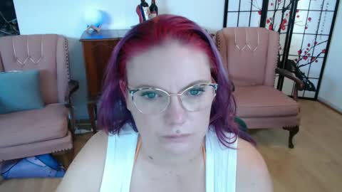 Snapshot of sireneserpens chatting on 02-26-25, 03:42 Sirene Serpens online show from 02-26-25, 03:42