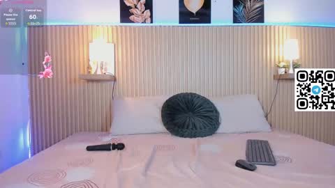 Sirenita online show from 10-10-25, 09:41