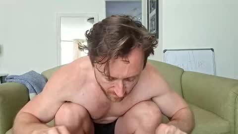 Giovanni online show from 10-09-25, 09:18