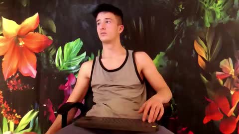 Snapshot of sirreedy chatting on 11-23-25, 04:01 SirReedy online show from 11-23-25, 04:01