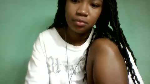 Snapshot of sisih567089 chatting on 09-10-25, 05:18 sisih567089 online show from 09-10-25, 05:18
