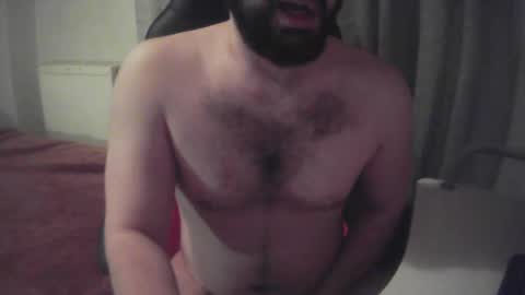 sissy_bear_ online show from 05-01-26, 07:46