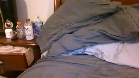 wants to suck cock online show from 02-24-26, 01:14