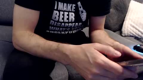 looking for older male ore female to use me sexually and be good to me ahhhhh online show from 02-08-25, 11:02