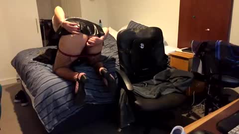 Snapshot of sissycdmish chatting on 02-14-25, 10:36 SissyCDMish online show from 02-14-25, 10:36