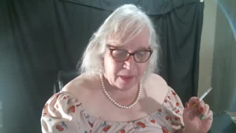 Sissy Diane online show from 01-04-25, 01:53