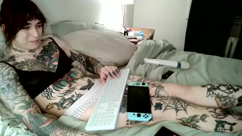 gapingsissyslut online show from 02-13-25, 03:50