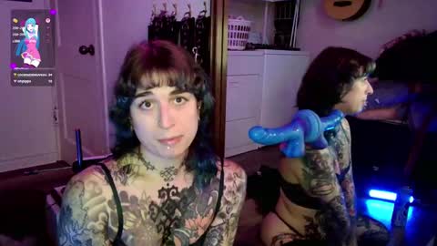 gapingsissyslut online show from 09-25-25, 04:54