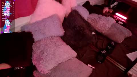 gapingsissyslut online show from 10-18-25, 04:41