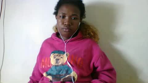 sisyh697532 online show from 07-10-26, 08:18