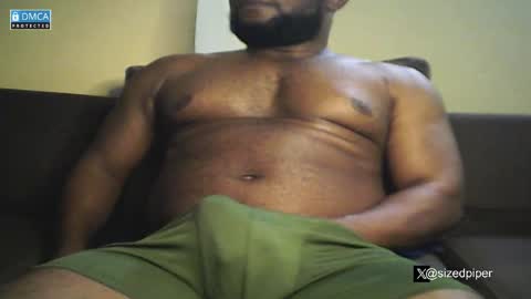 Snapshot of sizedpiper chatting on 12-22-24, 03:00 Pvt is open. Drop thumbs up in satisfaction online show from 12-22-24, 03:00