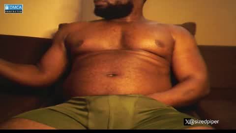 Snapshot of sizedpiper chatting on 12-30-24, 02:30 Pvt is open. Drop thumbs up in satisfaction online show from 12-30-24, 02:30