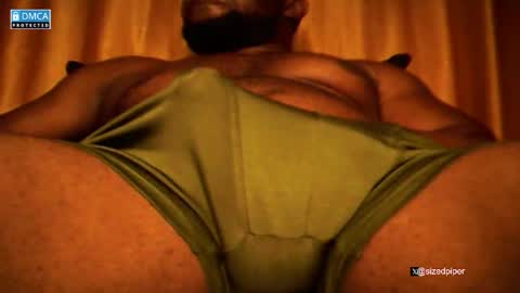 Snapshot of sizedpiper chatting on 12-14-25, 05:40 Pvt is open. Drop thumbs up in satisfaction online show from 12-14-25, 05:40