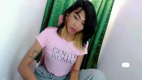 Snapshot of sizka_ford chatting on 10-04-25, 10:30 Sizka online show from 10-04-25, 10:30