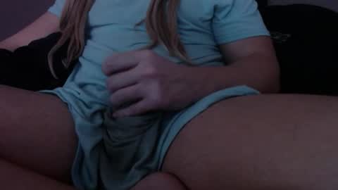 Snapshot of sk8r_girl chatting on 11-18-25, 08:08 Anna online show from 11-18-25, 08:08