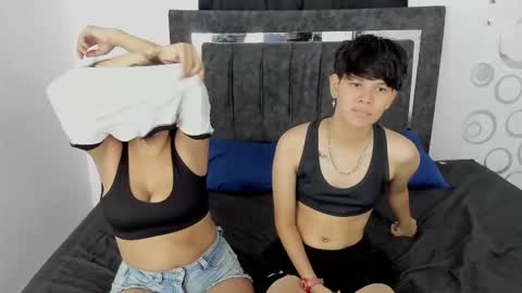 Skarleth and Lina online show from 10-22-25, 12:27