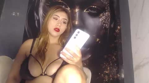 Skarleth villa online show from 02-16-26, 12:18