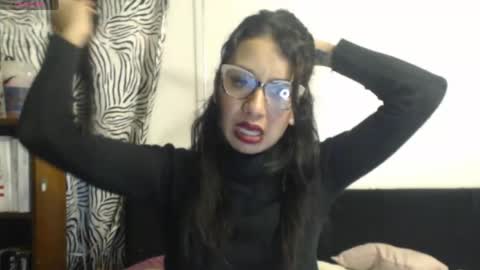 Laura Sofia online show from 04-22-26, 02:36