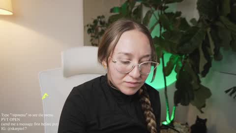 Im Scarlett  ONLINE  5pm-10pm NYC time  online show from 12-03-24, 02:36