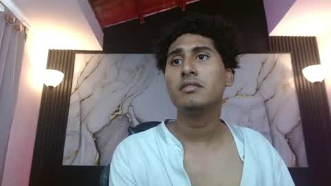 Snapshot of skart_bigcock chatting on 07-29-26, 06:28 Luciano online show from 07-29-26, 06:28
