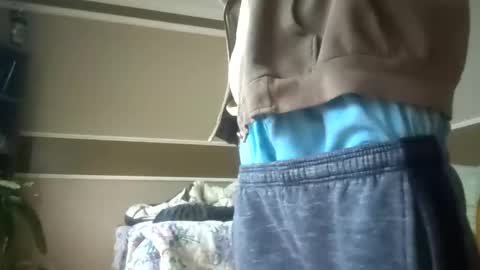 Snapshot of skater_v2 chatting on 12-20-24, 03:10 Christopher online show from 12-20-24, 03:10