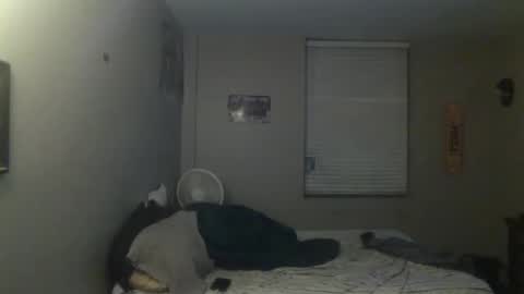 Snapshot of skater_v2 chatting on 09-14-25, 07:18 Christopher online show from 09-14-25, 07:18