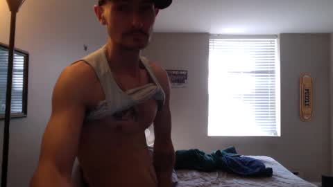 Snapshot of skater_v2 chatting on 09-19-25, 03:13 Christopher online show from 09-19-25, 03:13