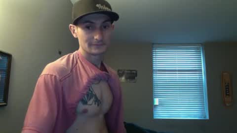 Snapshot of skater_v2 chatting on 10-07-25, 09:45 Christopher online show from 10-07-25, 09:45