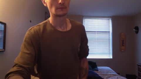 Snapshot of skater_v2 chatting on 10-09-25, 08:40 Christopher online show from 10-09-25, 08:40